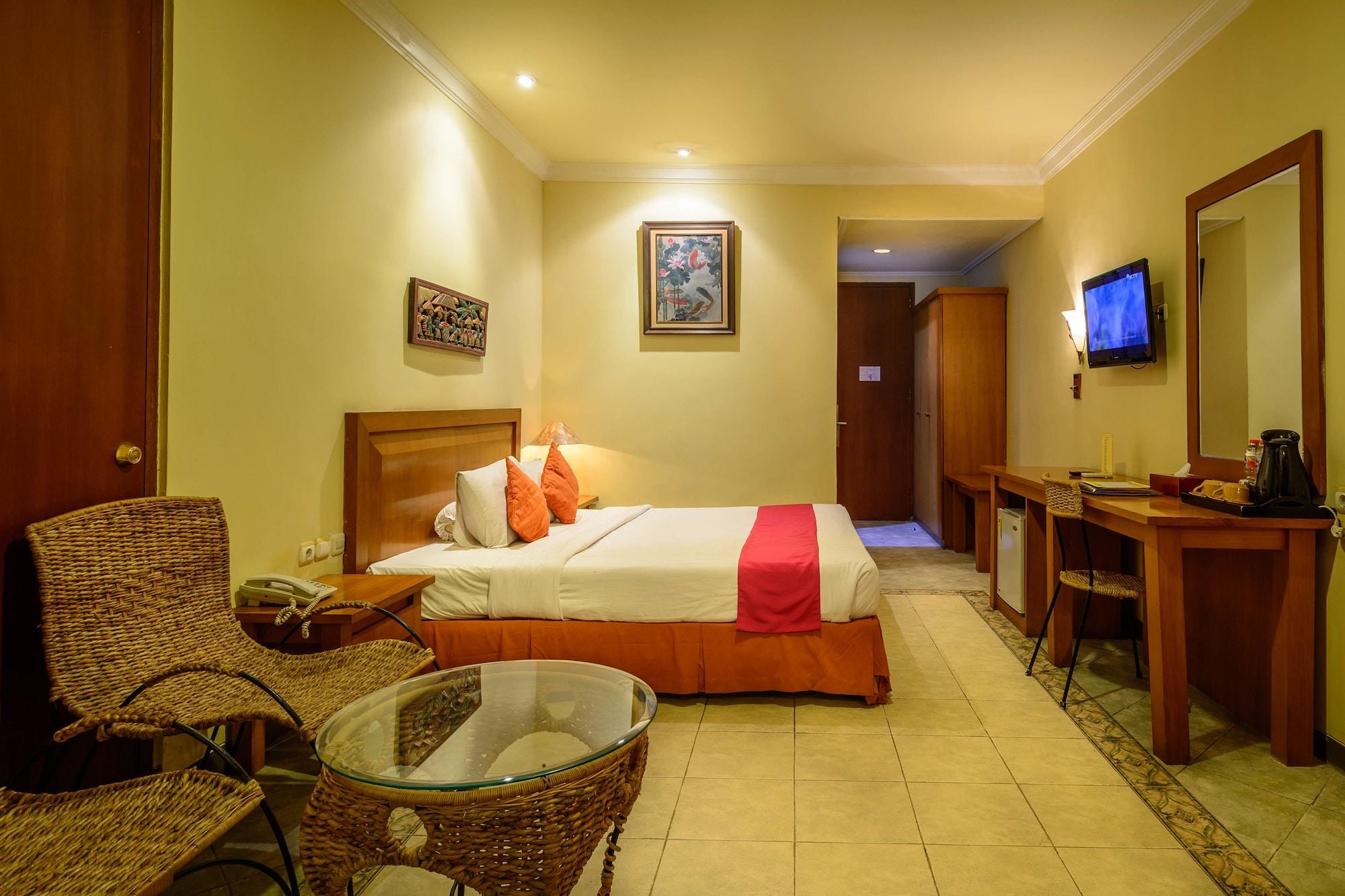 Lotus Garden Hotel Kediri  Exterior photo